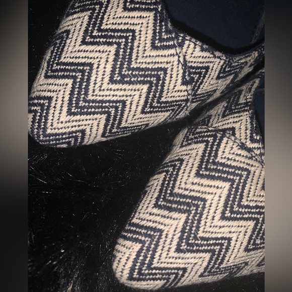 GAP POINTED SHOES - Picture 3 of 4